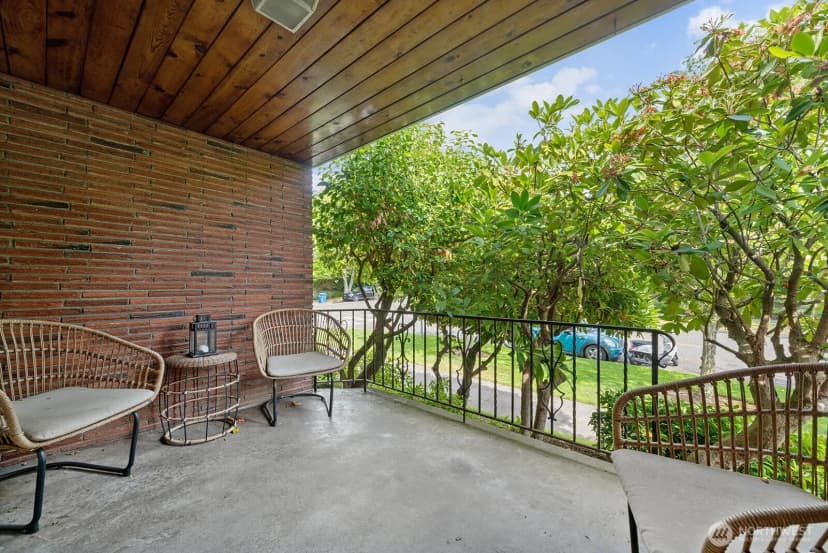Property photo for 1604 28th Avenue W, Seattle photo 10