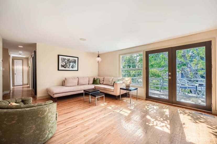 Property photo for 11251 28th Avenue Sw, Seattle photo 6