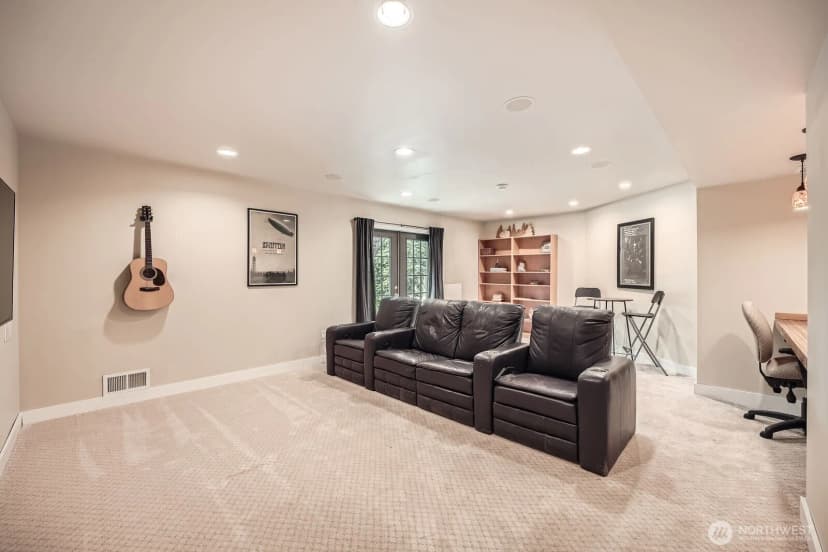 Property photo for 11251 28th Avenue Sw, Seattle photo 25