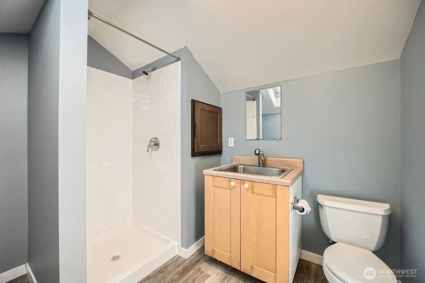 Property photo for 11251 28th Avenue Sw, Seattle photo 22