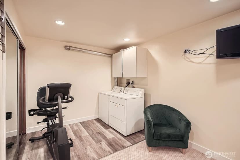 Property photo for 11251 28th Avenue Sw, Seattle photo 28