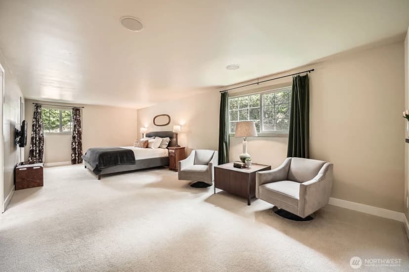 Property photo for 11251 28th Avenue Sw, Seattle photo 12