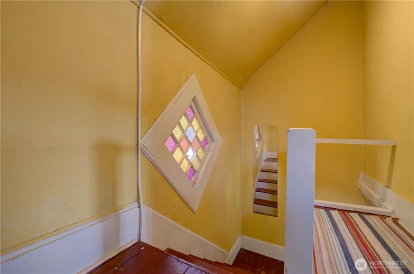 Property photo for 209 3rd Street Se, Long Beach photo 24