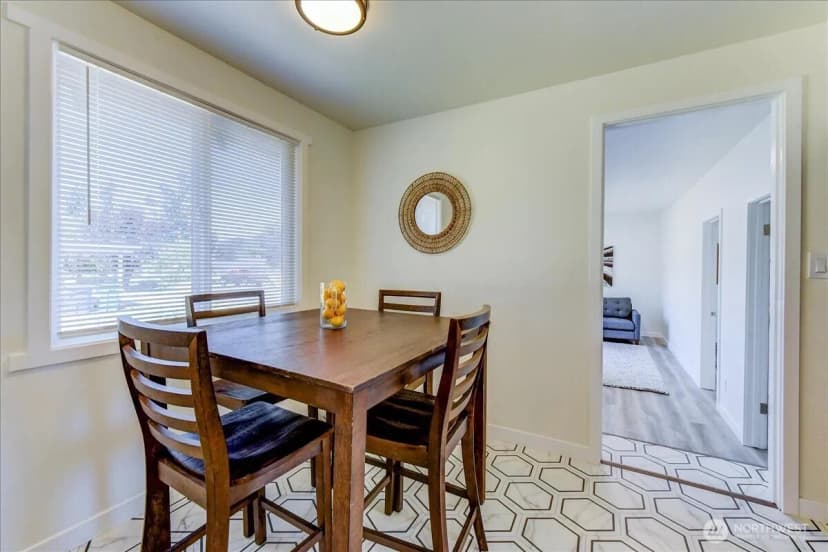 Property photo for 13305 6th Avenue Sw, Burien photo 11