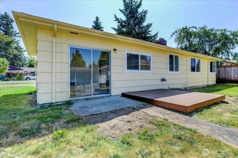Property photo for 13305 6th Avenue Sw, Burien photo 24