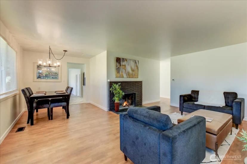Property photo for 13305 6th Avenue Sw, Burien photo 5