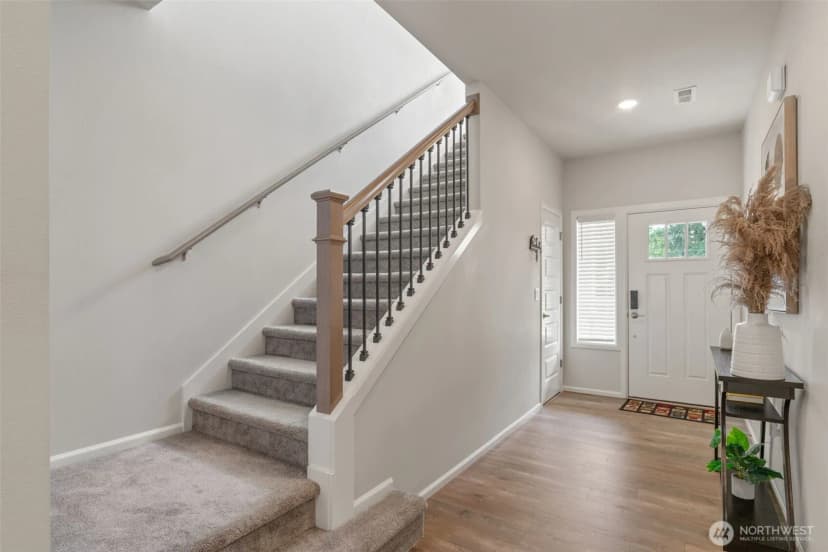 Property photo for 21124 42nd Drive Se, Bothell photo 4