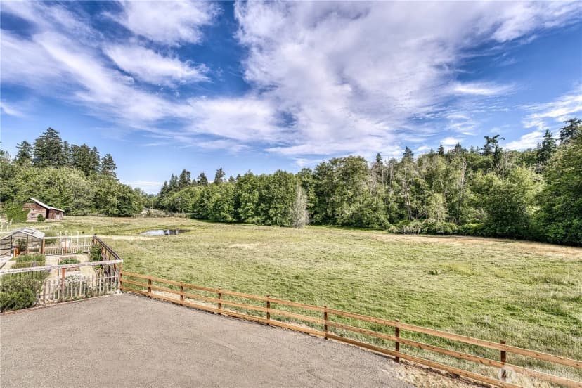 Property photo for 7021 Beach Drive E, Port Orchard photo 7