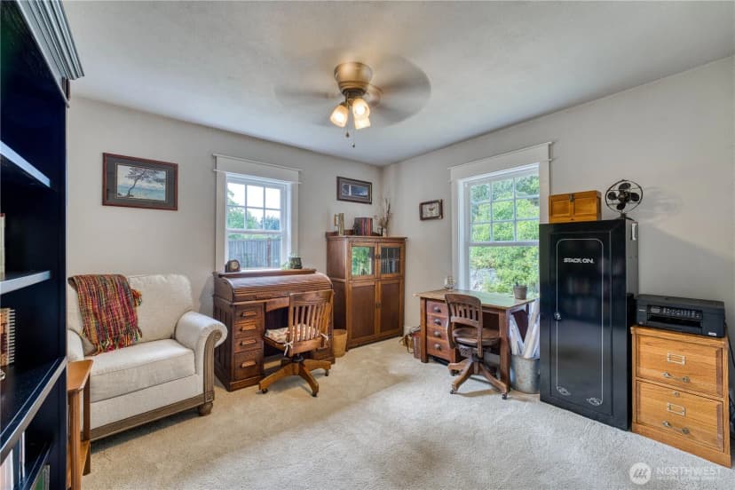 Property photo for 7021 Beach Drive E, Port Orchard photo 23