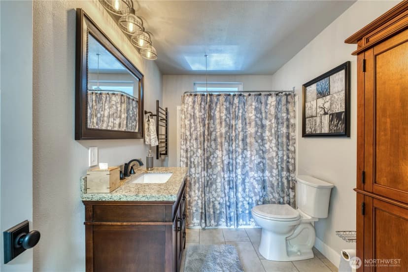 Property photo for 7021 Beach Drive E, Port Orchard photo 22