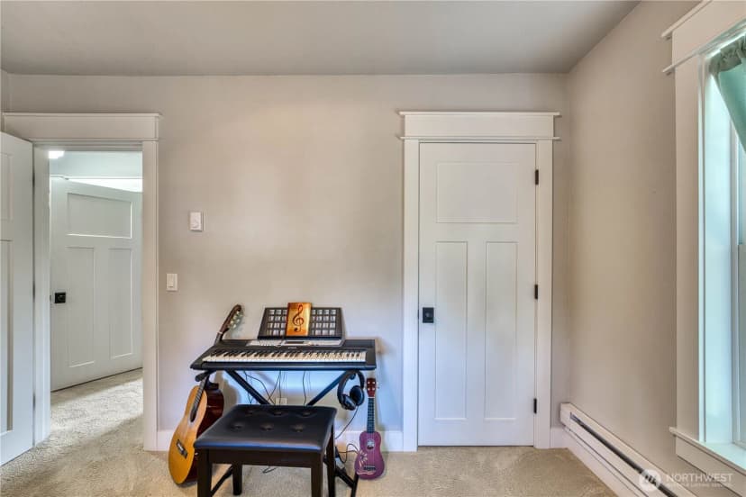 Property photo for 7021 Beach Drive E, Port Orchard photo 21