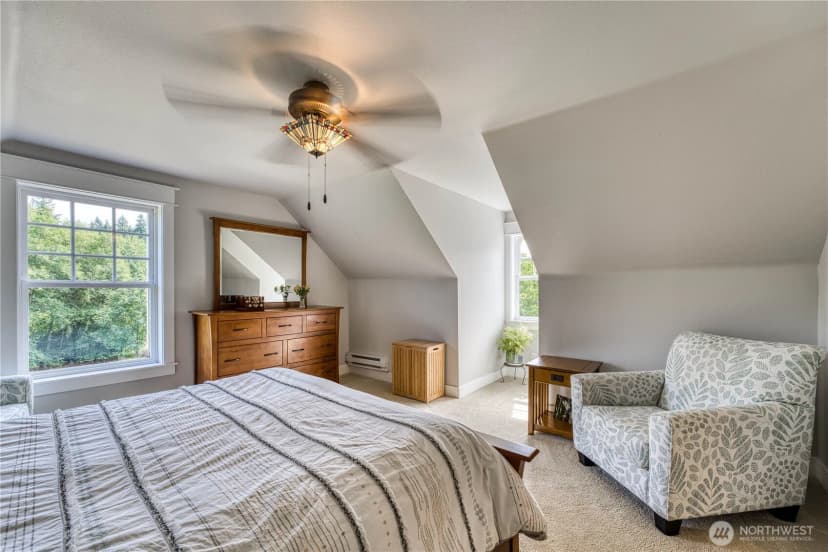 Property photo for 7021 Beach Drive E, Port Orchard photo 25