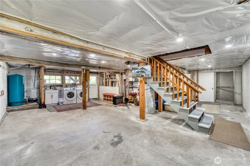 Property photo for 7021 Beach Drive E, Port Orchard photo 34