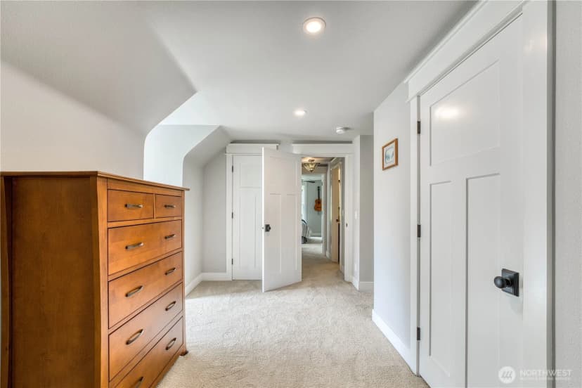 Property photo for 7021 Beach Drive E, Port Orchard photo 30