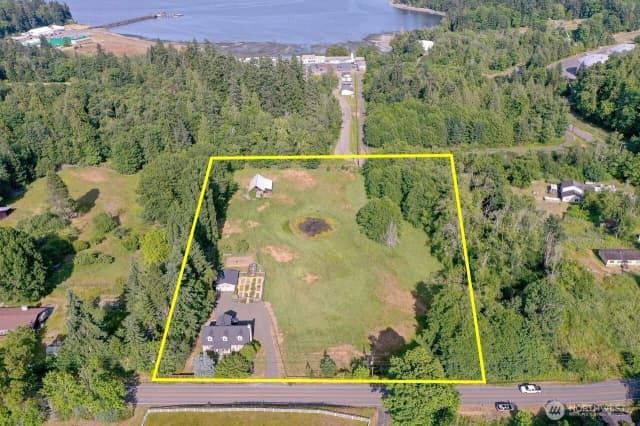 Property photo for 7021 Beach Drive E, Port Orchard