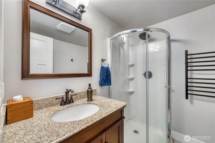 Property photo for 7021 Beach Drive E, Port Orchard photo 33