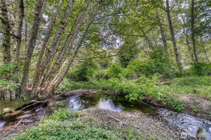 Property photo for 7021 Beach Drive E, Port Orchard photo 36