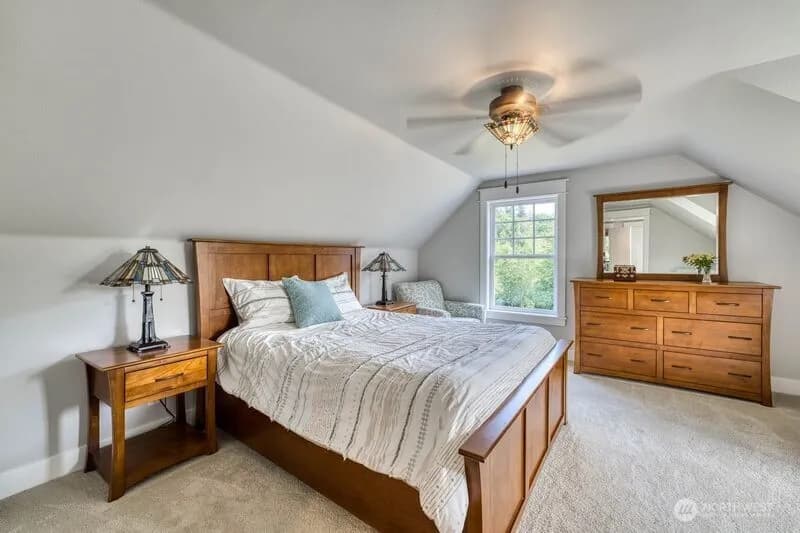 Property photo for 7021 Beach Drive E, Port Orchard photo 26