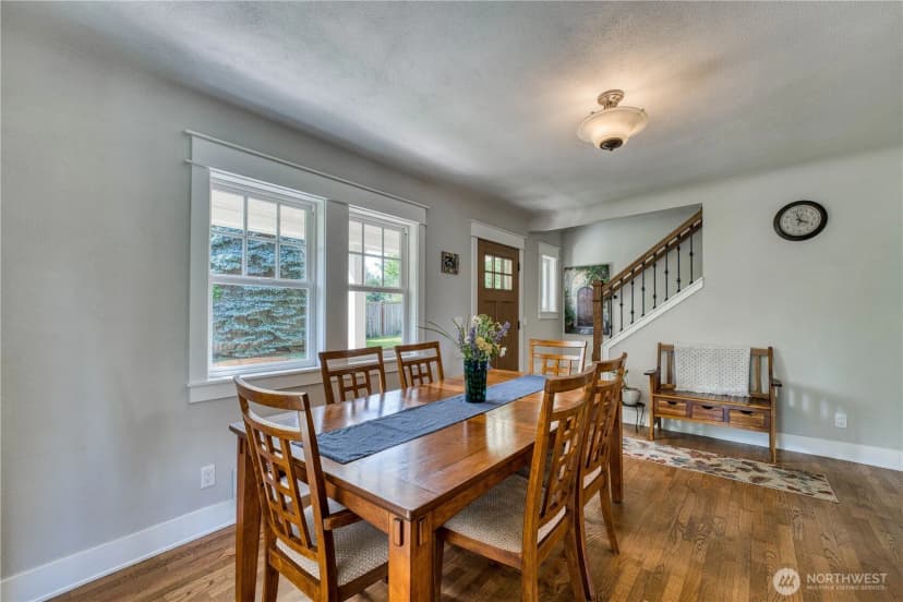 Property photo for 7021 Beach Drive E, Port Orchard photo 11
