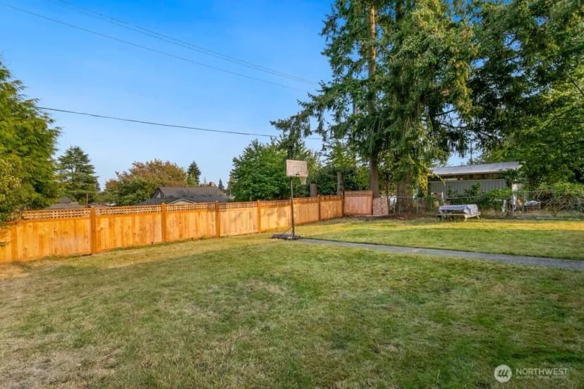 Property photo for 6113 Rockefeller Avenue, Everett photo 29