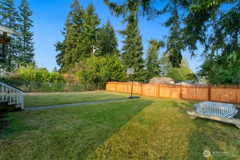 Property photo for 6113 Rockefeller Avenue, Everett photo 32