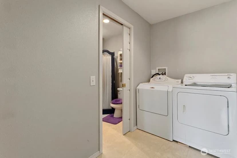 Property photo for 6113 Rockefeller Avenue, Everett photo 23