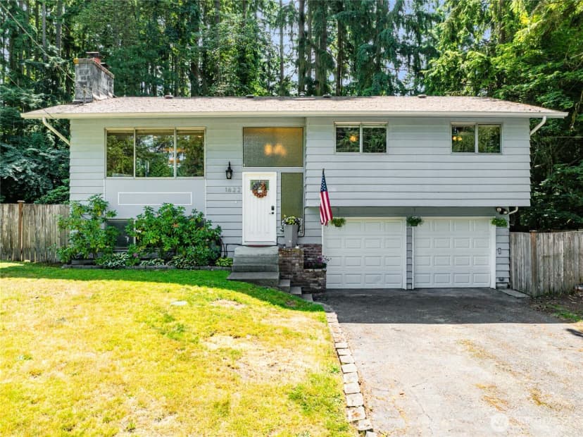 Property photo for 1622 196th Place Sw, Lynnwood