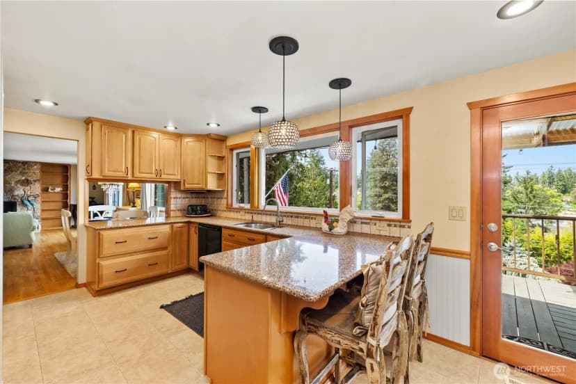 Property photo for 9439 108th Street Sw, Lakewood photo 14