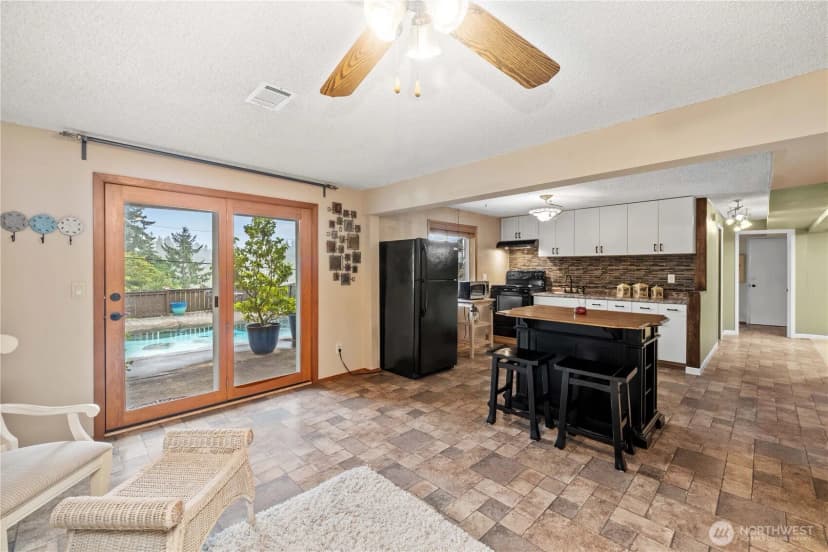Property photo for 9439 108th Street Sw, Lakewood photo 25