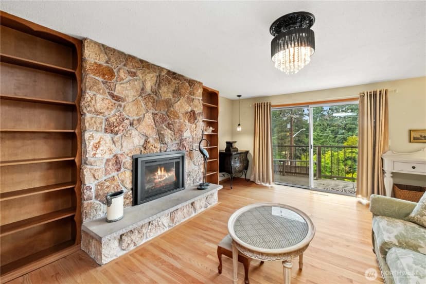 Property photo for 9439 108th Street Sw, Lakewood photo 6