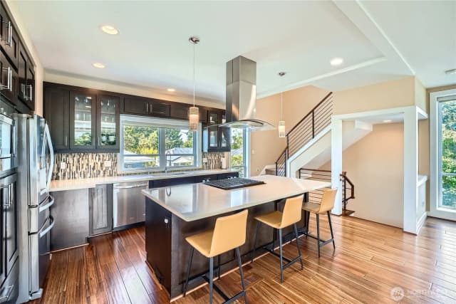 Property photo for 9544 3rd Avenue Nw, Seattle photo 2
