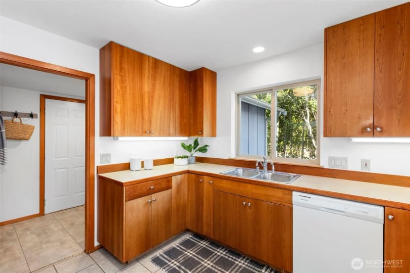 Property photo for 252 Myrtle Street, Port Townsend photo 17