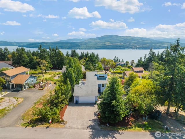 Property photo for 252 Myrtle Street, Port Townsend photo 2