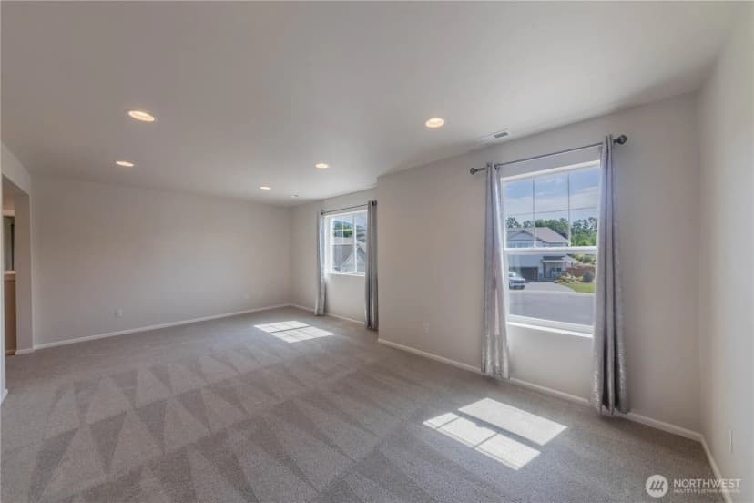 Property photo for 514 Wellington Place, Sedro Woolley photo 21
