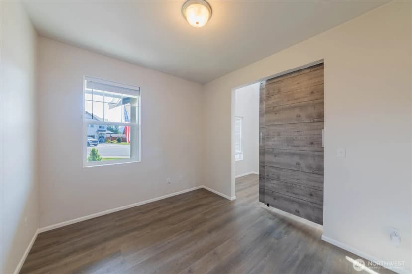 Property photo for 514 Wellington Place, Sedro Woolley photo 6