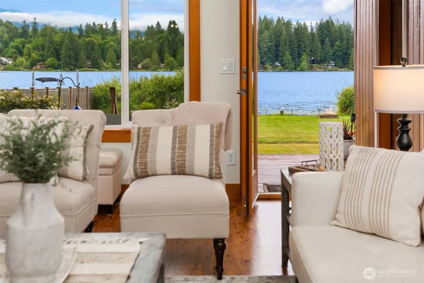 Property photo for 10904 W Lake Joy Drive Ne, Carnation photo 6