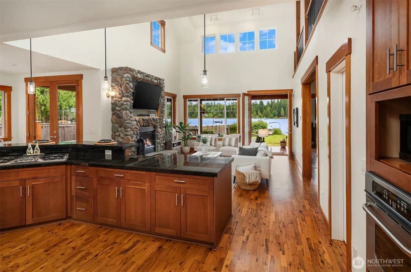 Property photo for 10904 W Lake Joy Drive Ne, Carnation photo 15