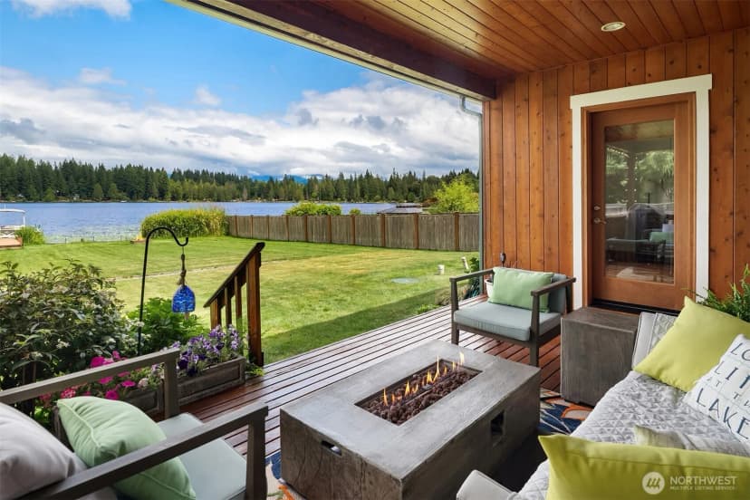 Property photo for 10904 W Lake Joy Drive Ne, Carnation photo 20