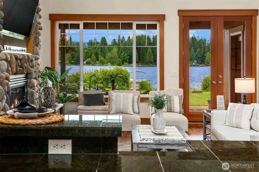 Property photo for 10904 W Lake Joy Drive Ne, Carnation photo 16