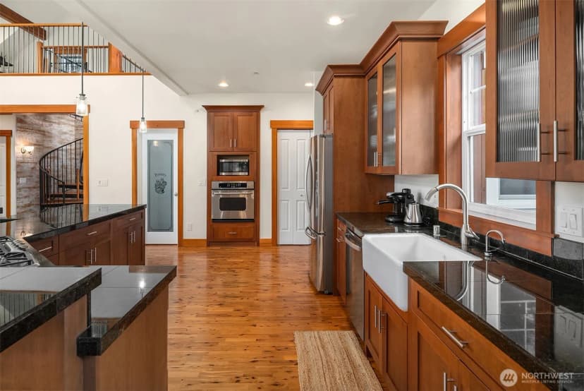 Property photo for 10904 W Lake Joy Drive Ne, Carnation photo 11