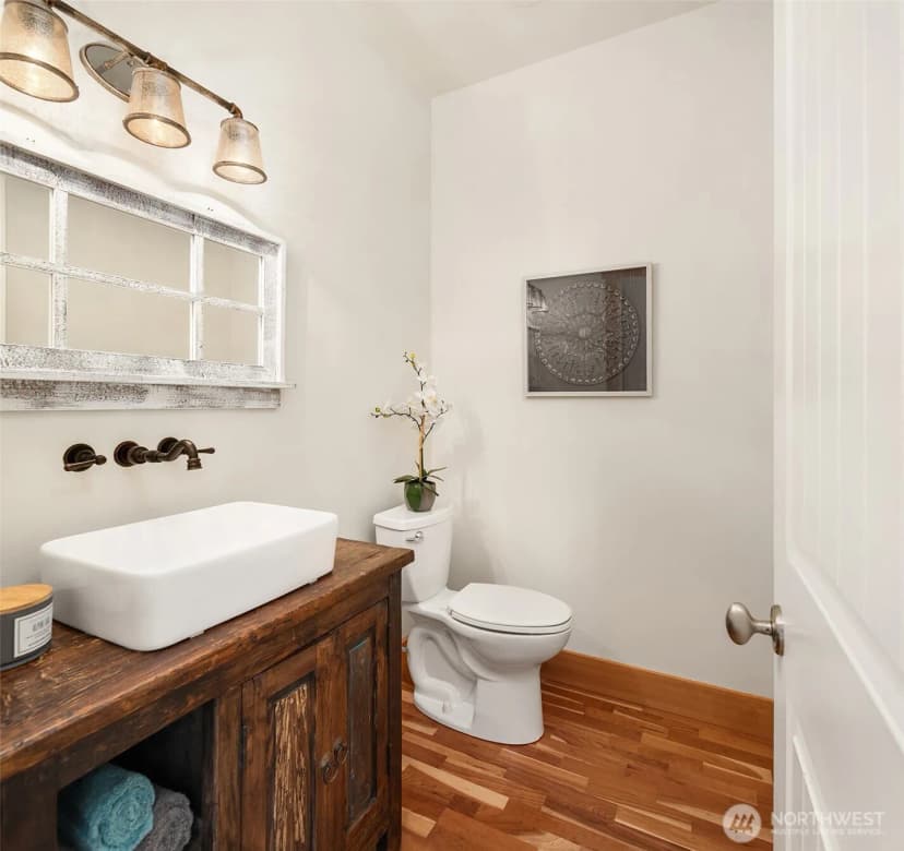 Property photo for 10904 W Lake Joy Drive Ne, Carnation photo 28