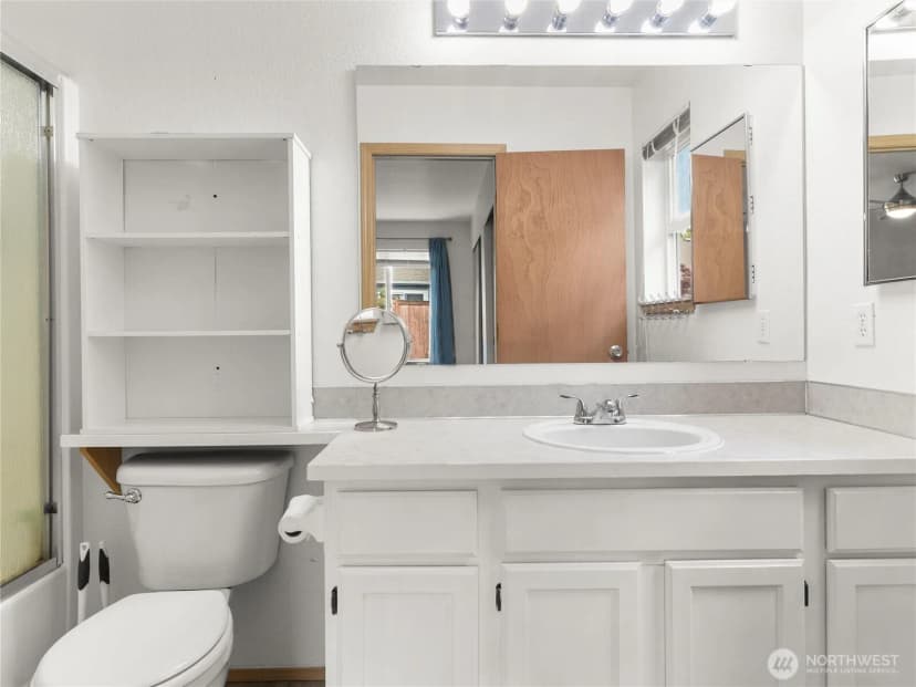 Property photo for 5415 Komachin Loop Se, Lacey photo 19