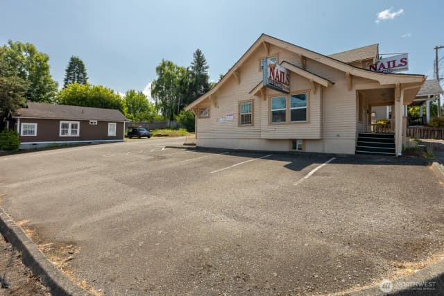 Property photo for 3606 S 12th Street, Tacoma photo 2