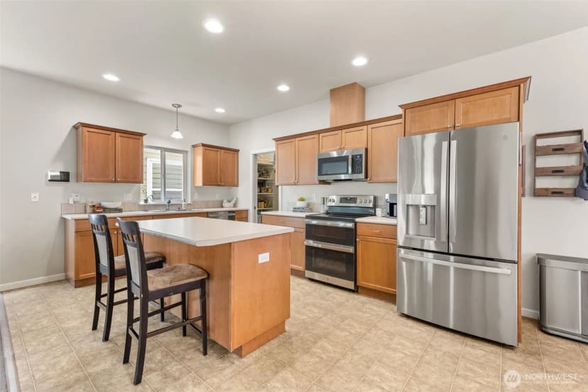 Property photo for 5611 Balustrade Boulevard Se, Lacey photo 9