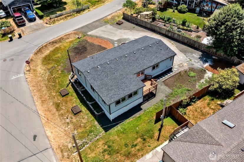 Property photo for 9641 Mariner Drive Nw, Olympia photo 36