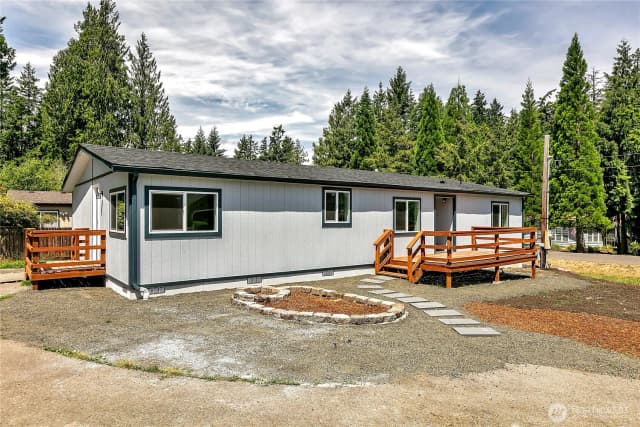 Property photo for 9641 Mariner Drive Nw, Olympia