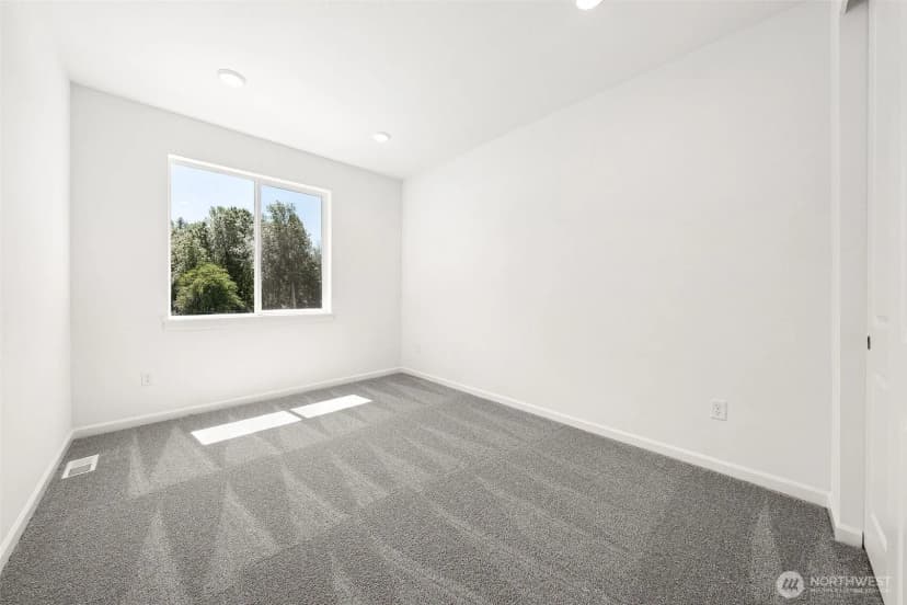 Property photo for 918 Lucas Avenue #18, Buckley photo 29