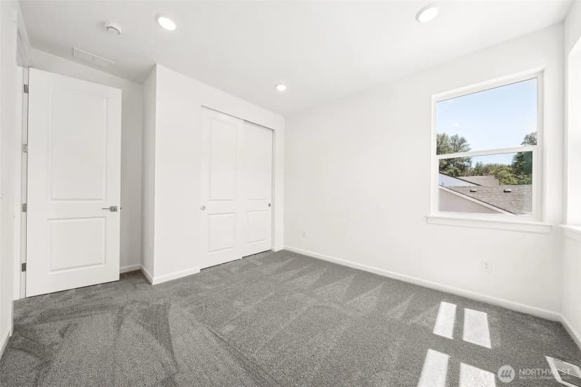 Property photo for 918 Lucas Avenue #18, Buckley photo 27