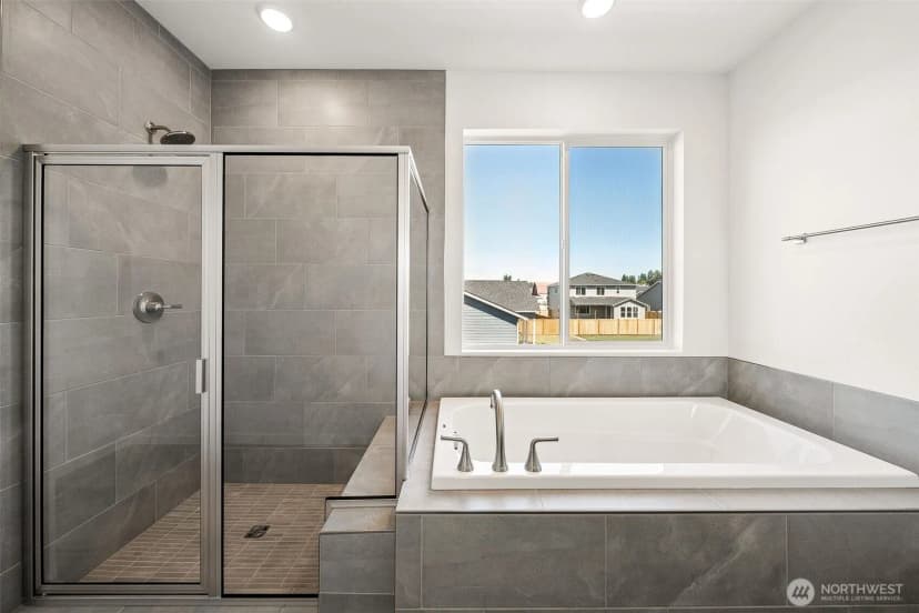 Property photo for 918 Lucas Avenue #18, Buckley photo 36