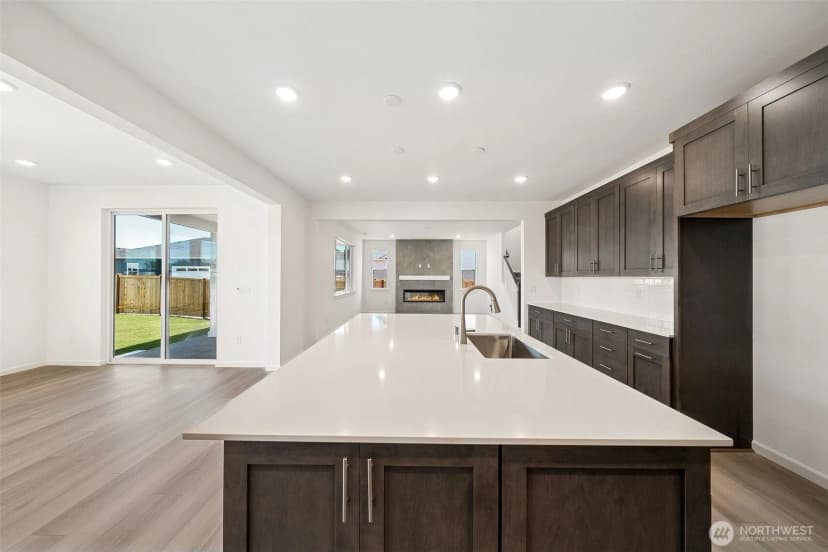 Property photo for 918 Lucas Avenue #18, Buckley photo 18